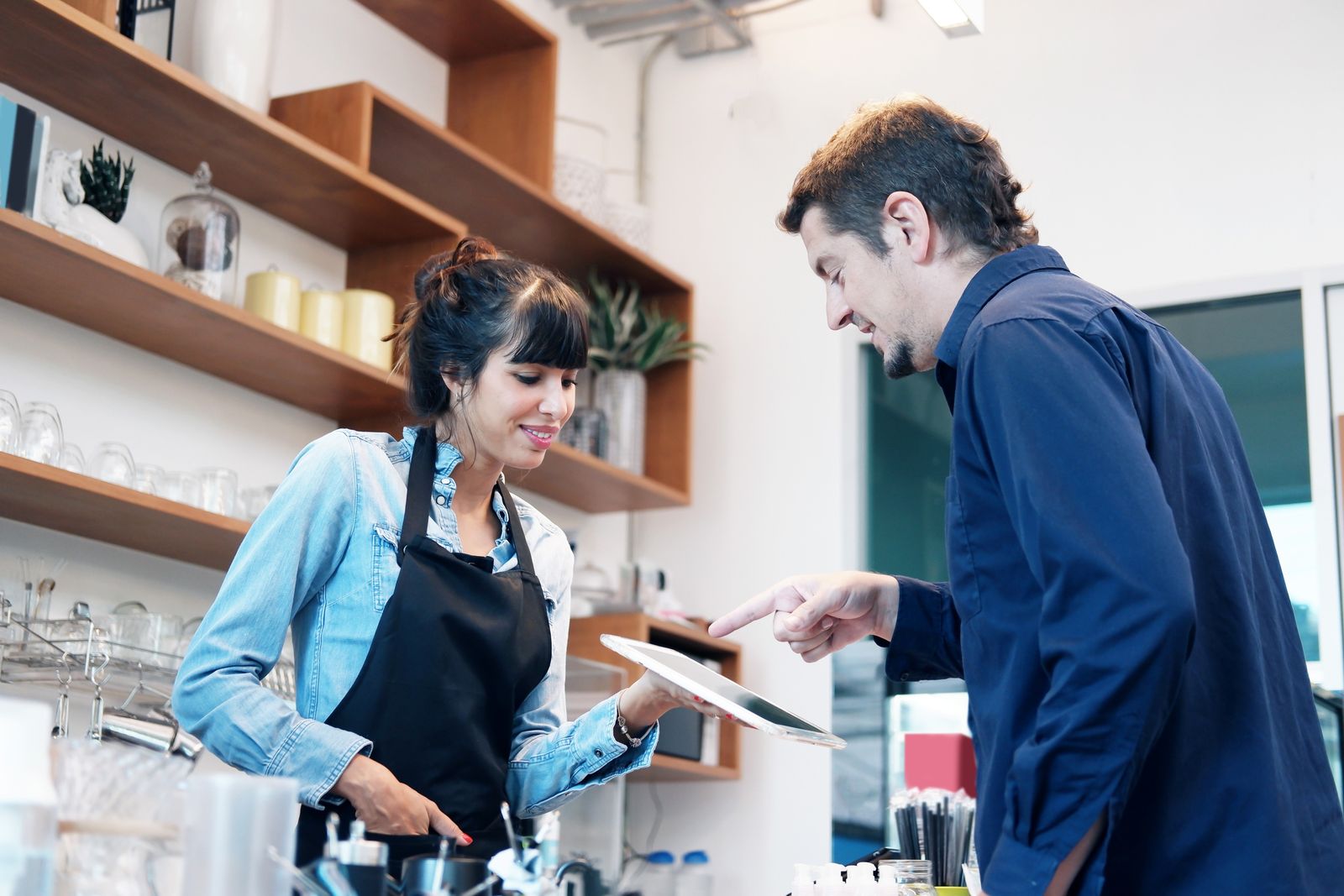 Capturing New Subscribers In Store Resource Lobby